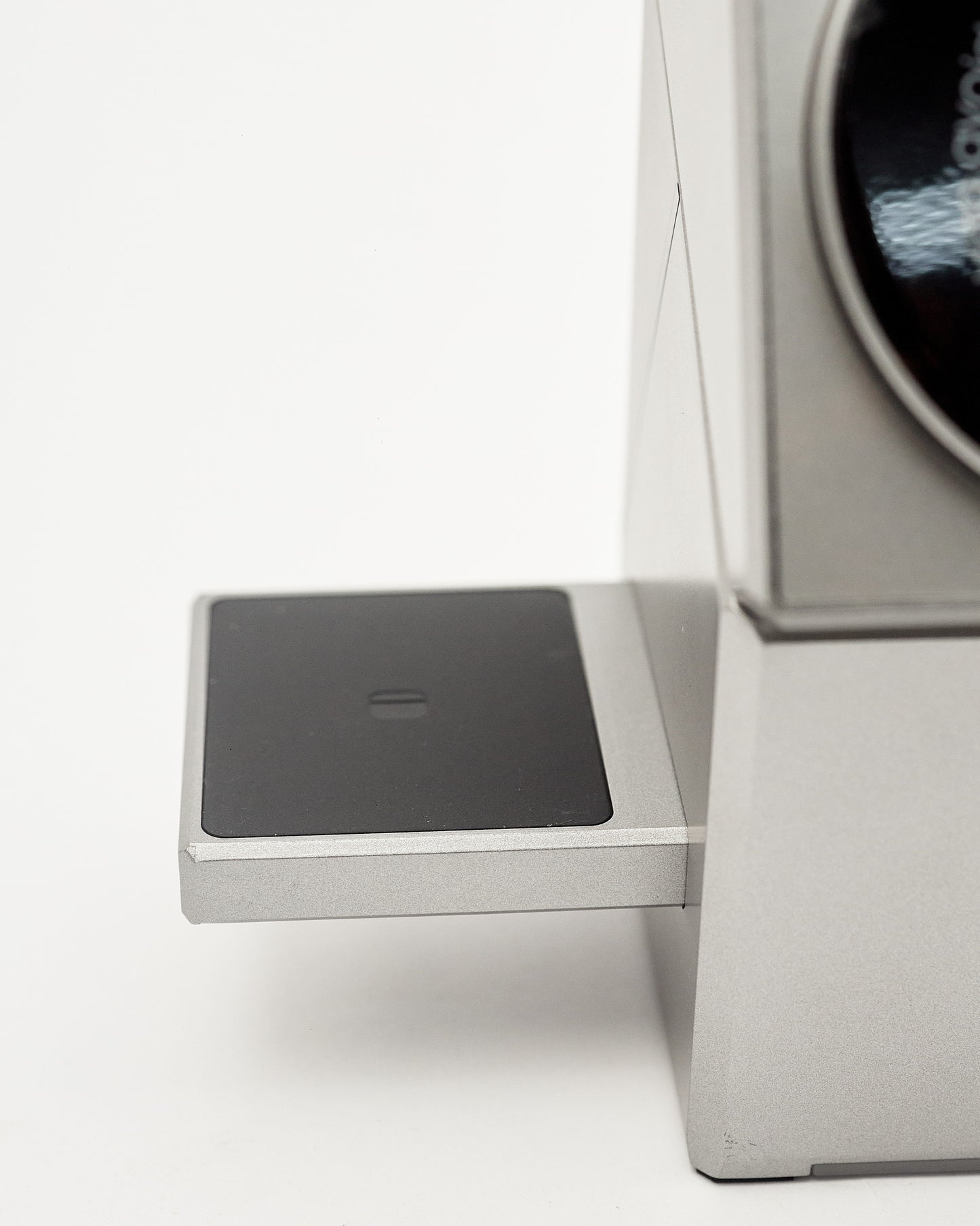 Maxco Geometry Series 3 in 1 Wireless Charger